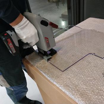 Značení plastového dílu FlyMarkerem® mini v Seaborne Plastics.