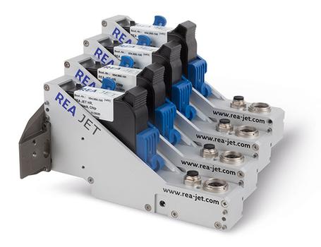 Značicí jednotka REA JET HR složená se 4 tiskových hlav umožňuje tisk znaků až do výšky 50,8 mm.