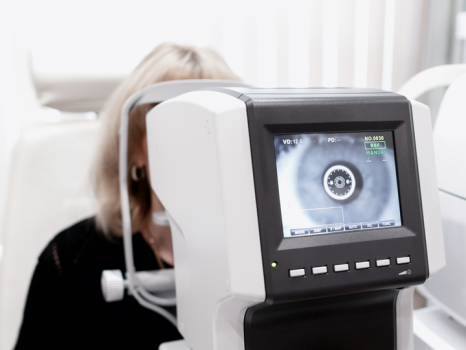Medicína: Vyšetření čočky v oftalmologii.