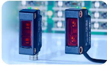 Optické snímače Baumer O330 pro spolehlivou detekci.