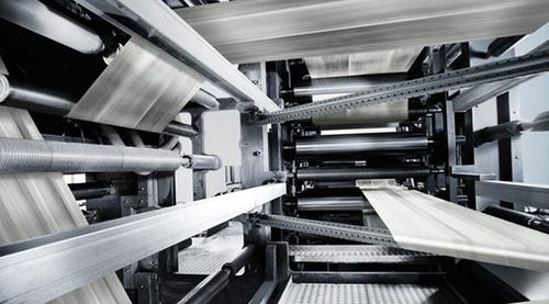 Rotační ofset pro tisk časopisů a reklamních tiskovin ve středních a vysokých nákladech.