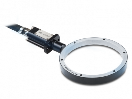 Bezložiskový enkodér nápravy Baumer BPIK s vysokým rozlišením.