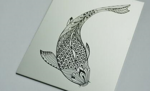 Černé značení hliníku.